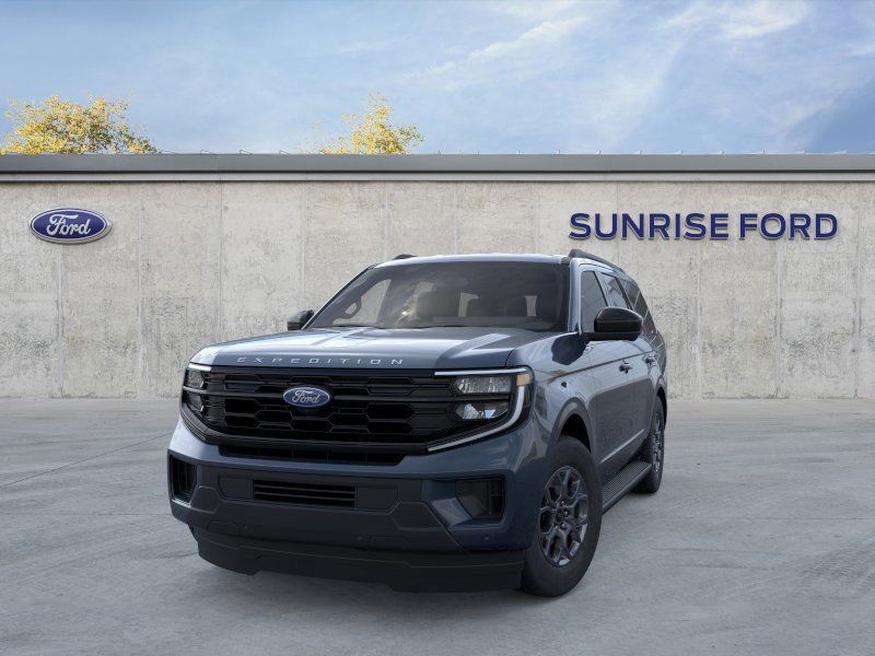 2025 Ford Expedition photo 3
