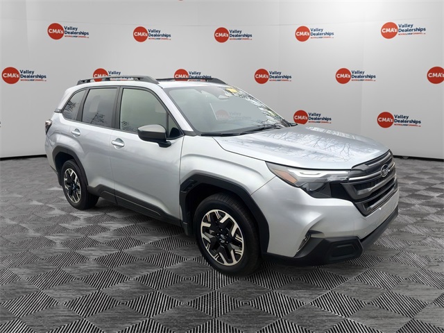 2025 Subaru Forester Premium's photo