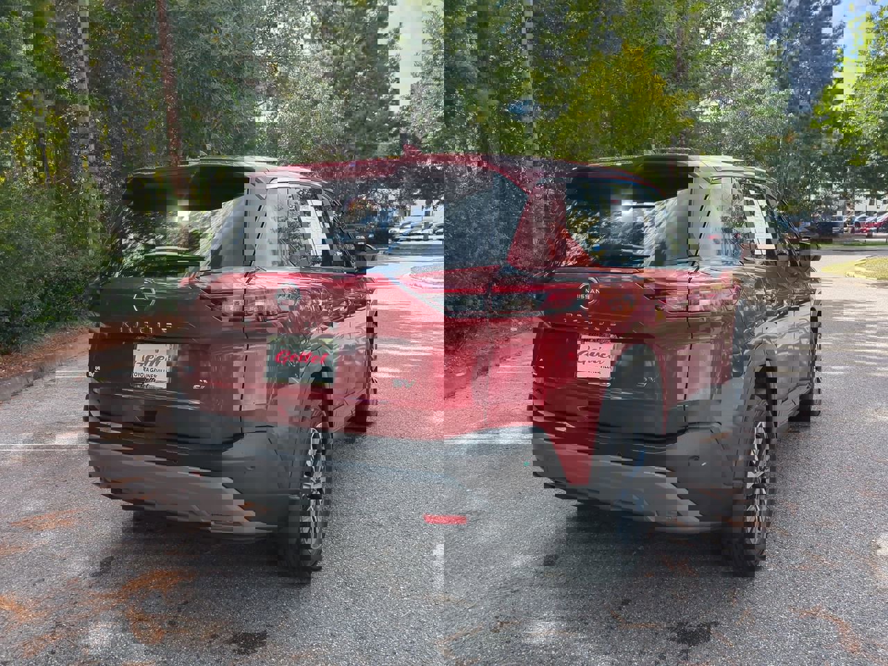 2023 Nissan Rogue SV photo 4