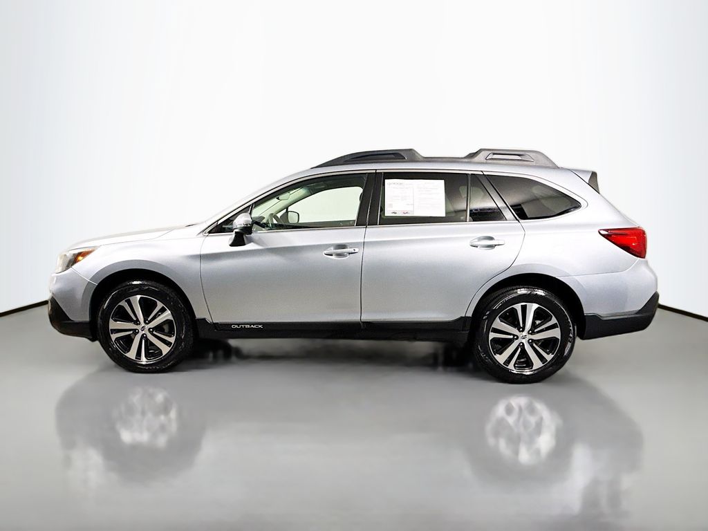 2019 Subaru Outback Limited photo 4