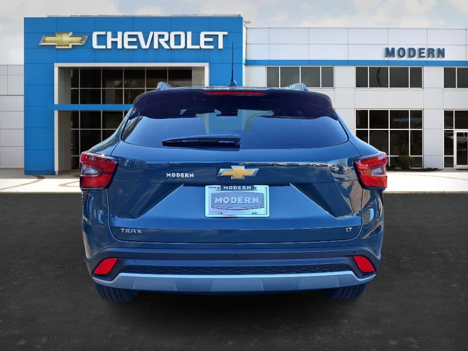 2026 Chevrolet Trax LT photo 4