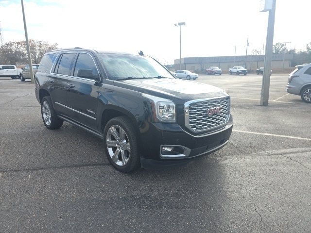 2019 GMC Yukon Denali's photo