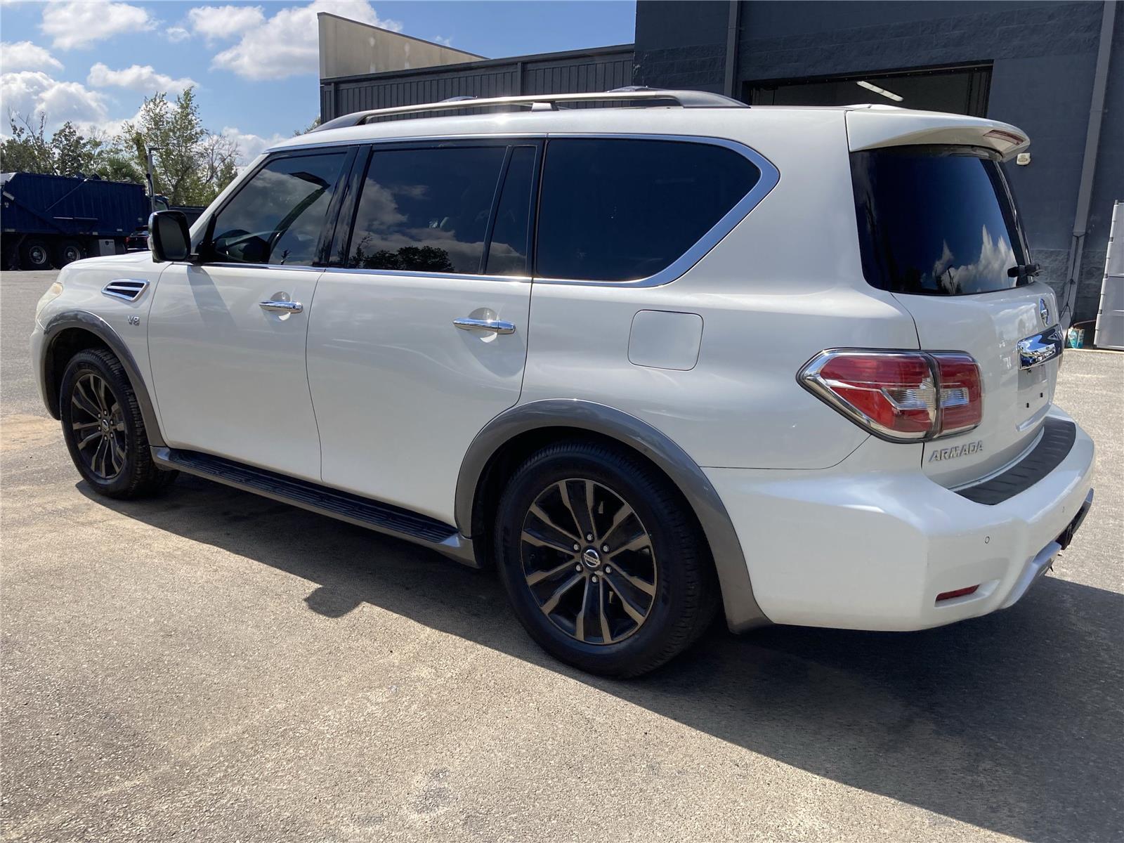2017 Nissan Armada Platinum photo 2