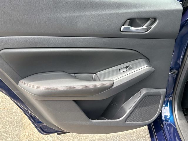 2022 Nissan Altima 2.5 SR photo 11