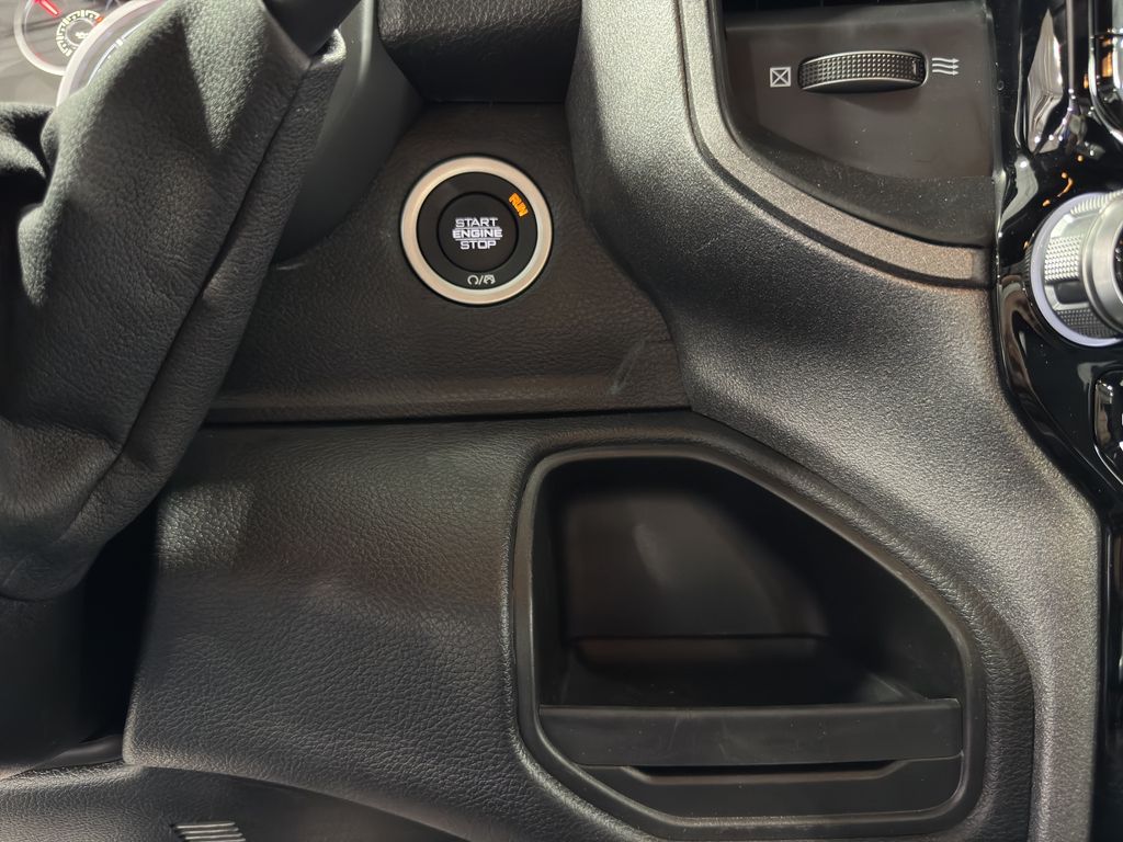 2025 Ram 3500 Tradesman photo 20