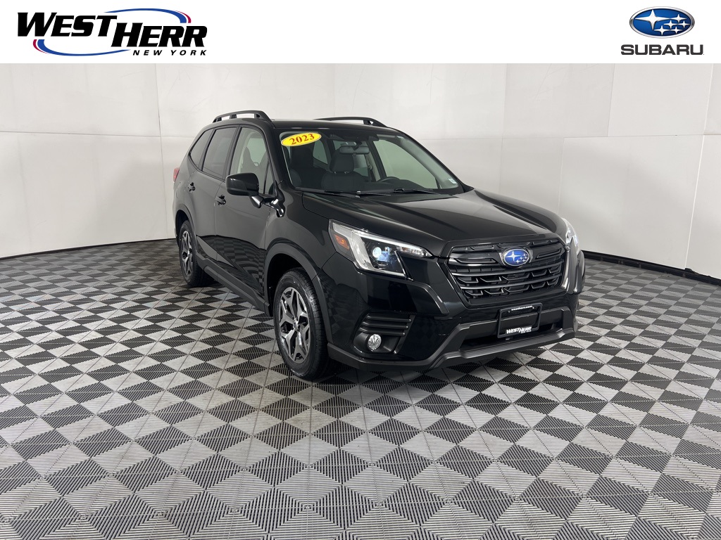 2023 Subaru Forester Premium's photo