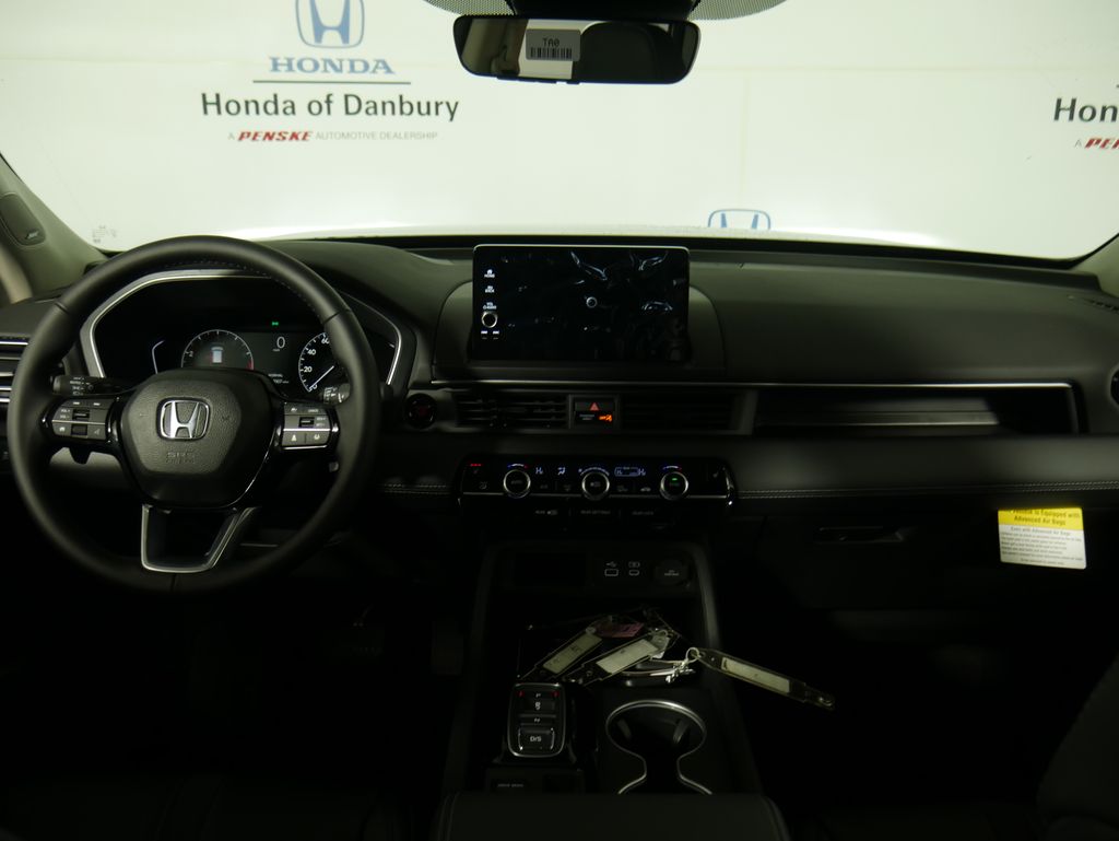 2025 Honda Pilot Touring photo 11