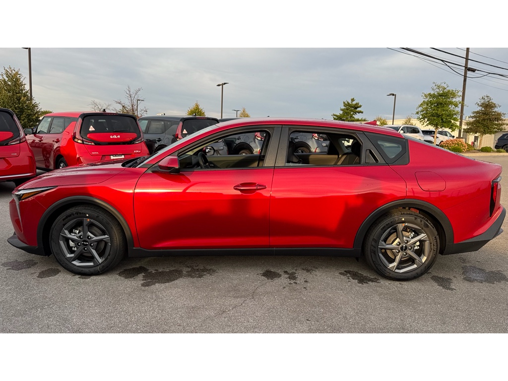 2025 Kia K4 LXS photo 22