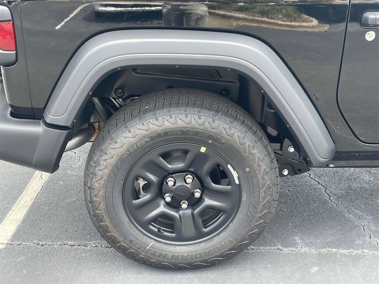 2025 Jeep Wrangler Sport photo 28