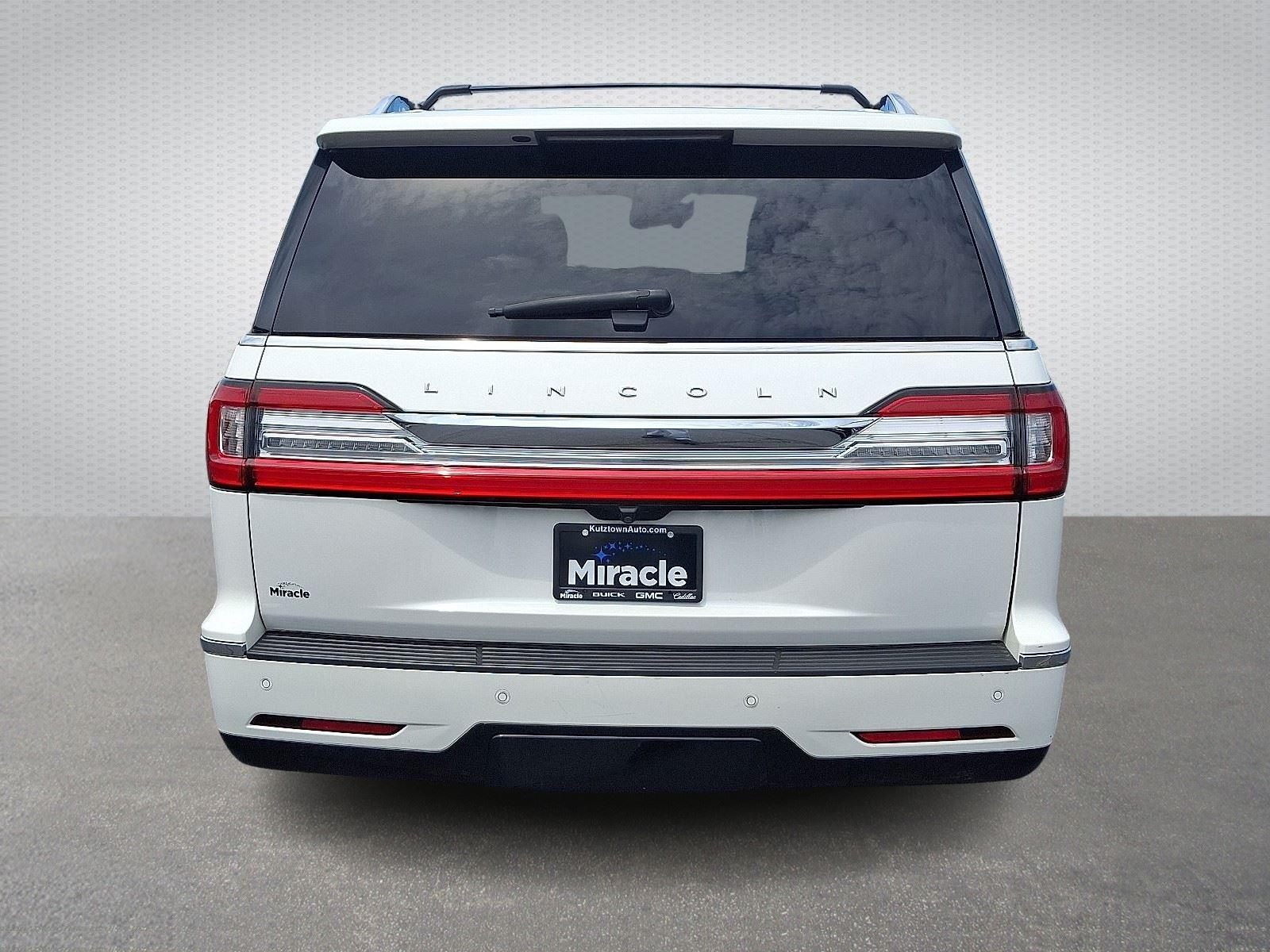 2020 Lincoln Navigator L Reserve photo 5