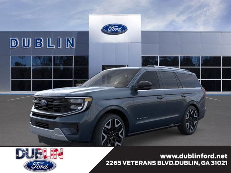 2025 Ford Expedition Platinum's photo