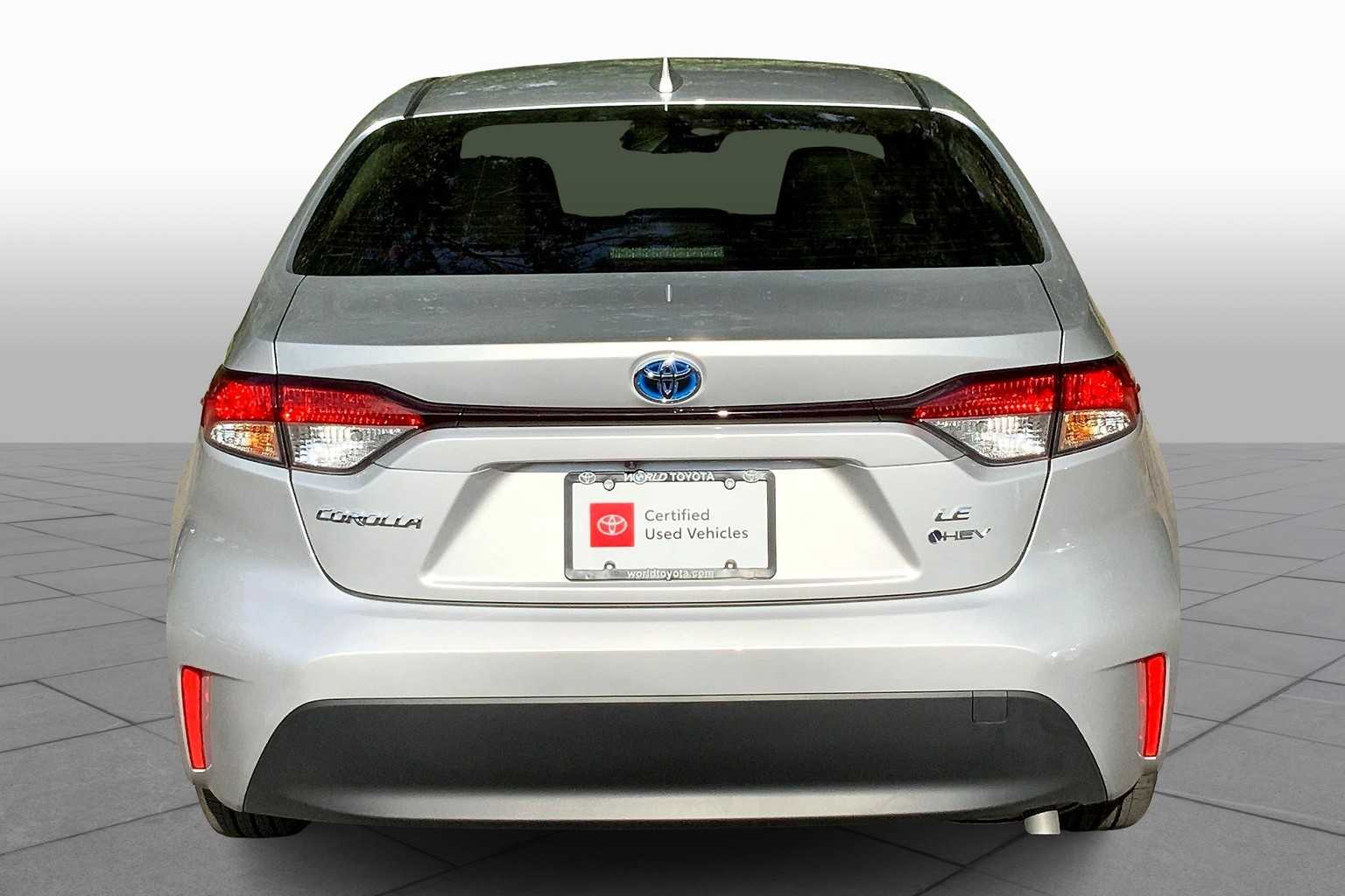 2025 Toyota Corolla Hybrid LE photo 4