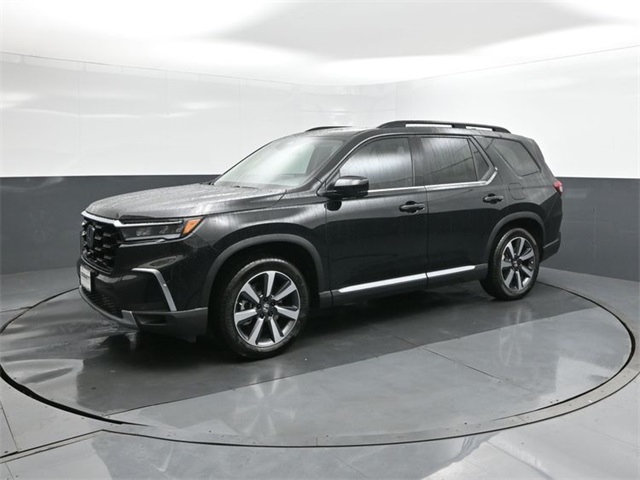 2025 Honda Pilot Touring's photo