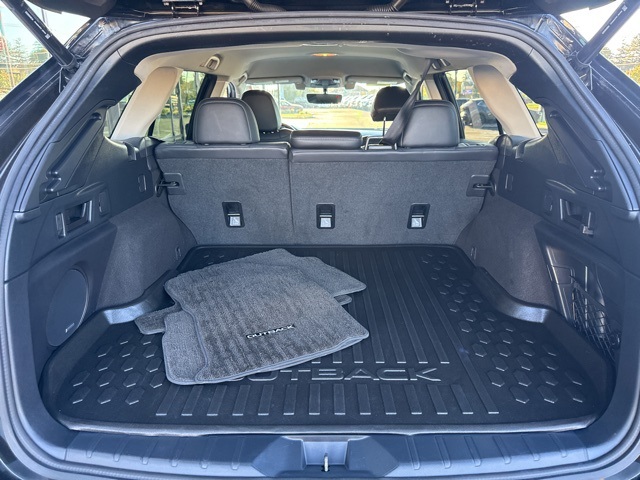 2021 Subaru Outback Limited photo 4