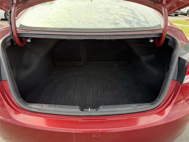 2013 Hyundai Elantra GLS photo 28