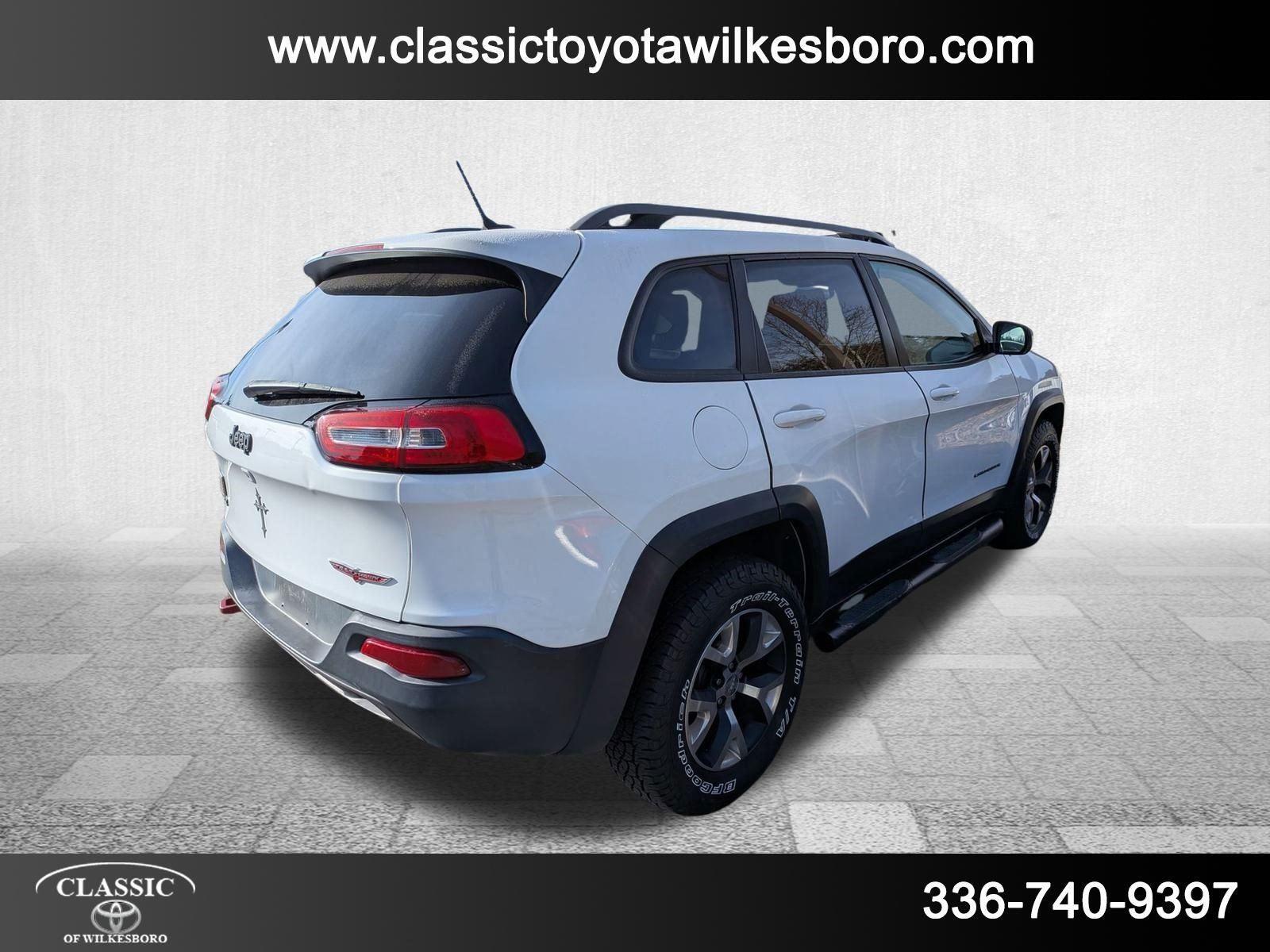2015 Jeep Cherokee Trailhawk photo 4