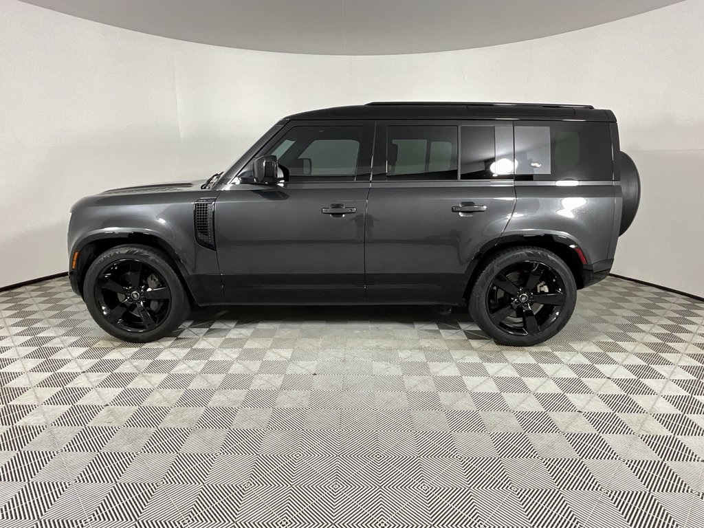 2023 Land Rover Defender 110 X-Dynamic SE photo 2