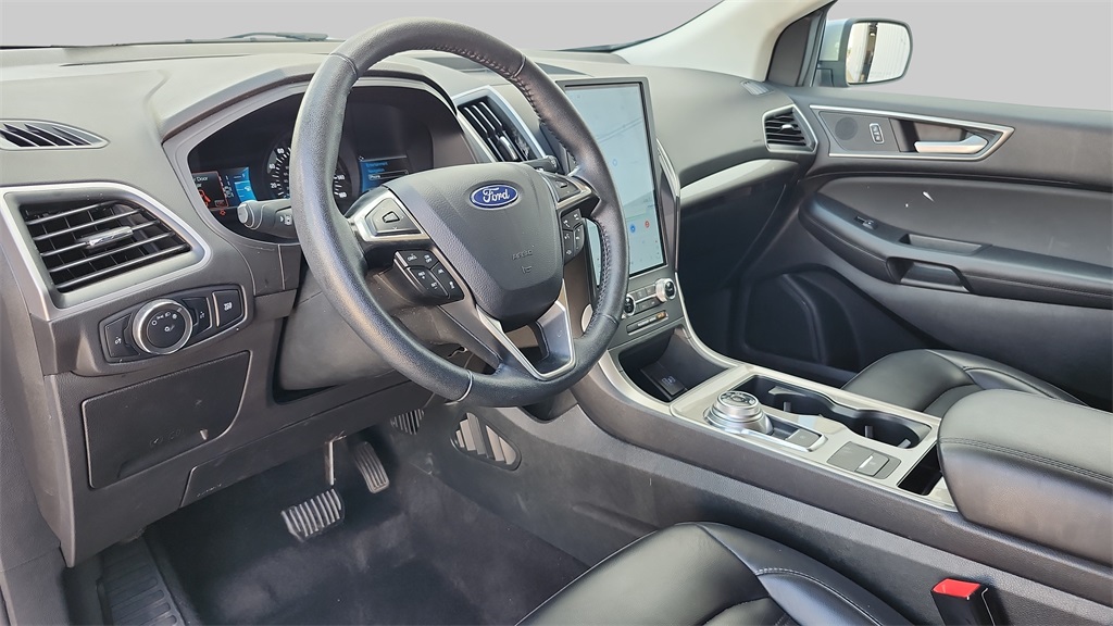 2024 Ford Edge SEL photo 9
