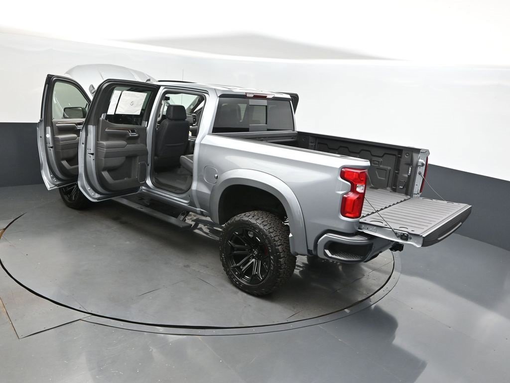 2025 Chevrolet Silverado 1500 RST photo 2
