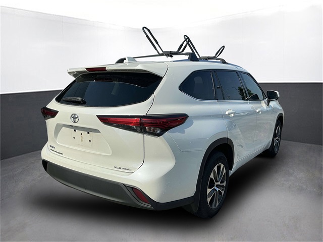2020 Toyota Highlander XLE photo 4