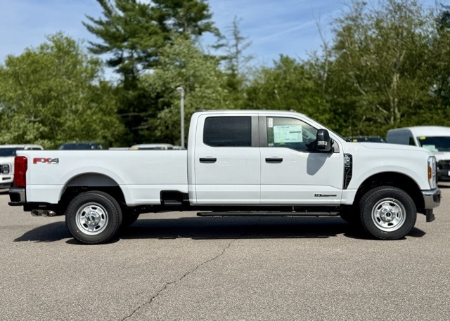 2025 Ford F-350 XL photo 3