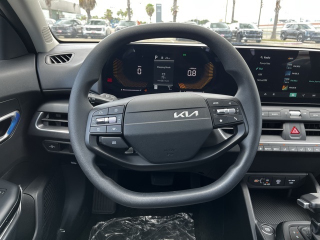 2025 Kia K4 LXS photo 8