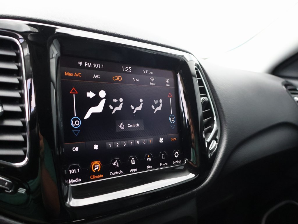 2018 Jeep Compass Limited photo 32