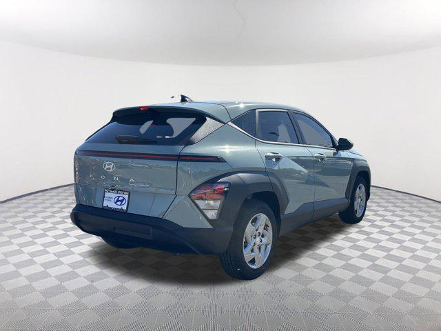 2026 Hyundai Kona SE photo 4