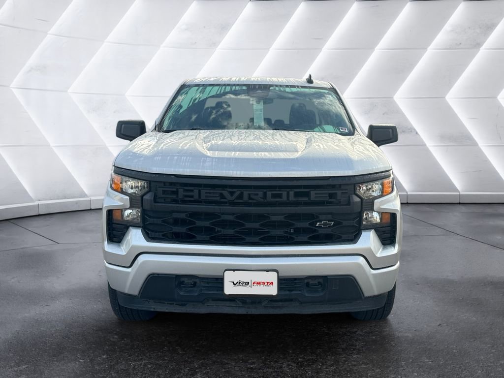 2022 Chevrolet Silverado 1500 Custom photo 2