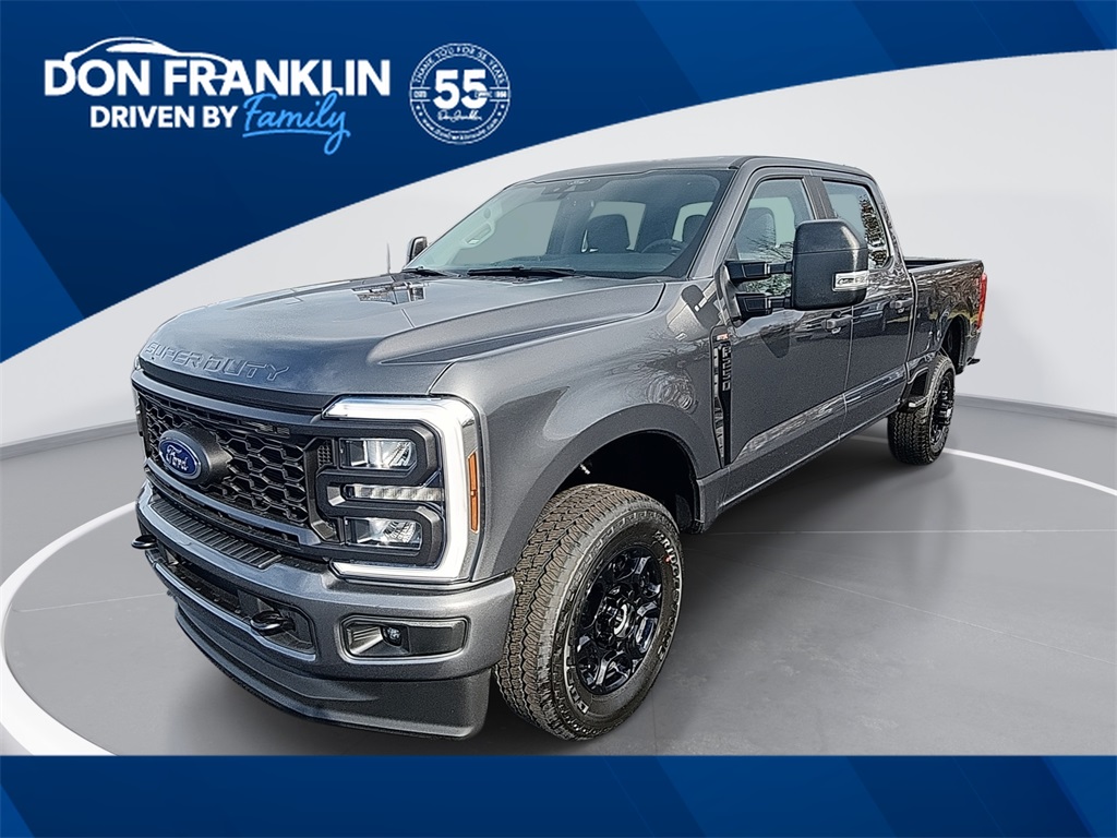 2026 Ford F-250 Super Duty XL's photo