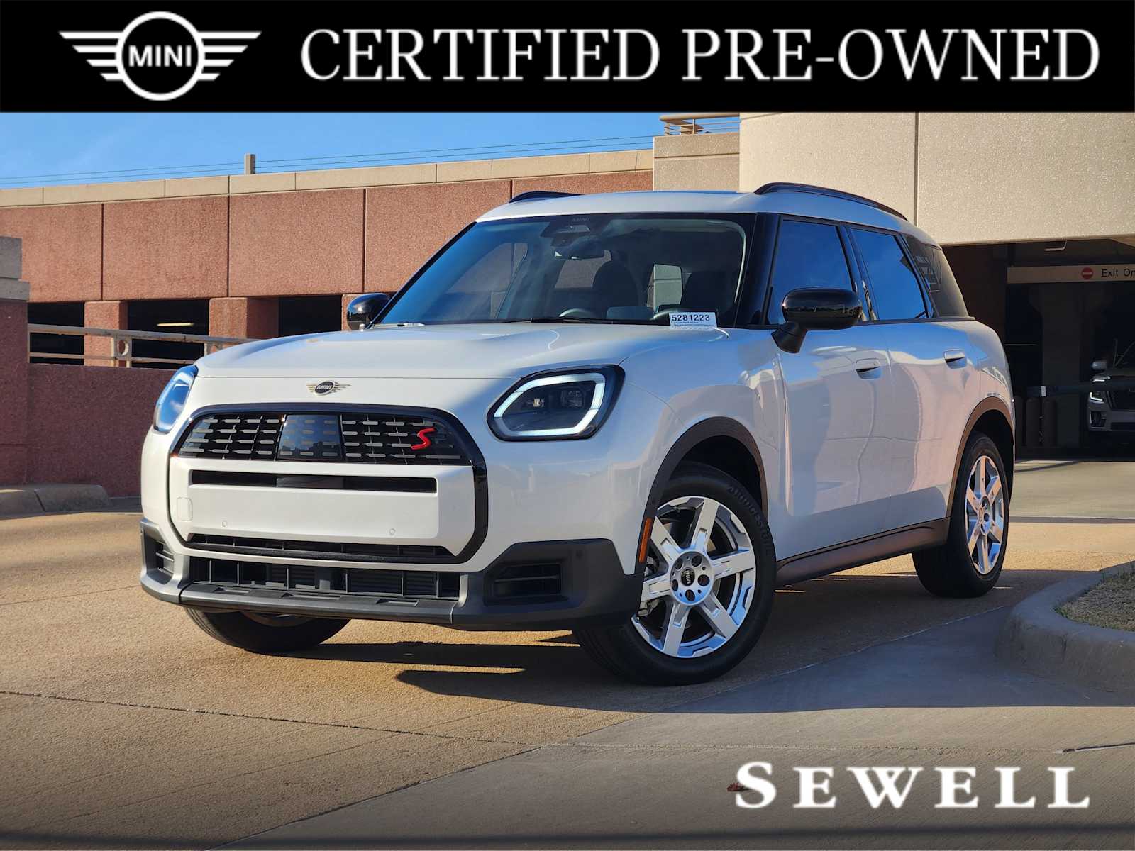 2025 MINI Countryman S's photo