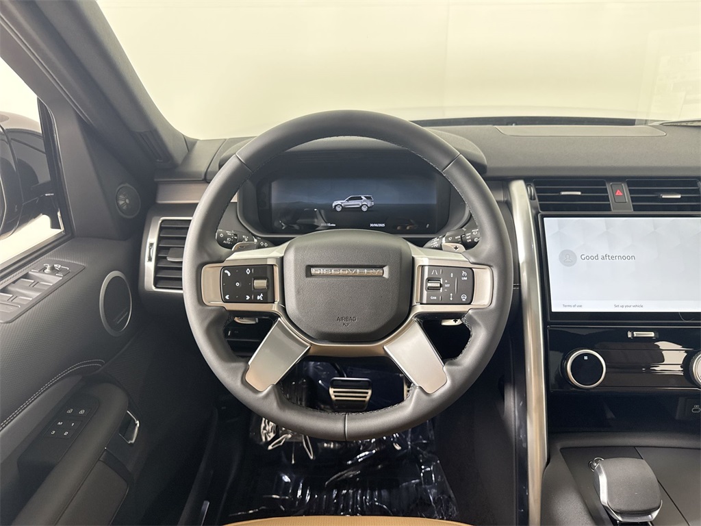 2025 Land Rover Discovery SE photo 14