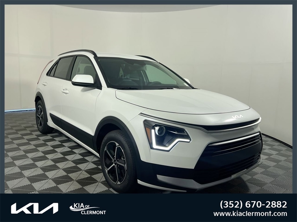 2026 Kia Niro LX's photo