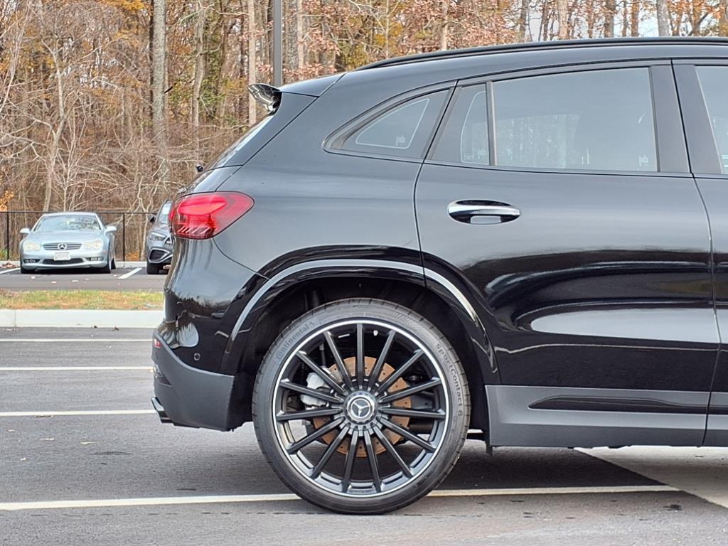 2025 Mercedes Benz GLA AMG 35 4MATIC photo 3