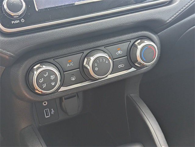 2023 Nissan Versa 1.6 S photo 21
