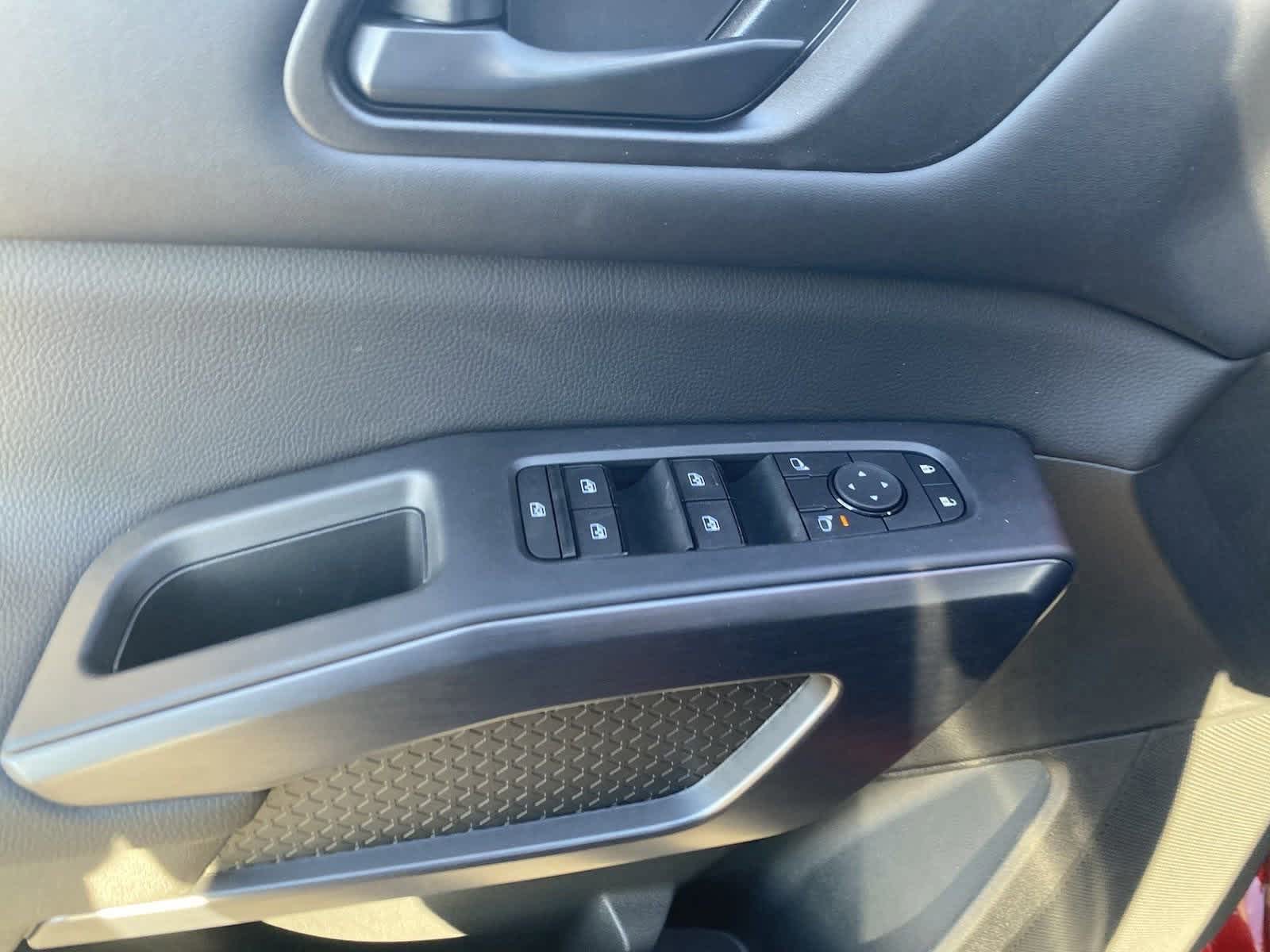 2025 Nissan Pathfinder Rock Creek photo 13