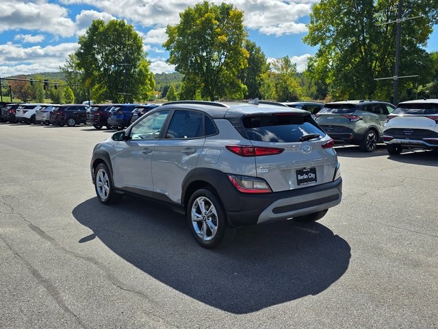2023 Hyundai Kona SEL photo 4