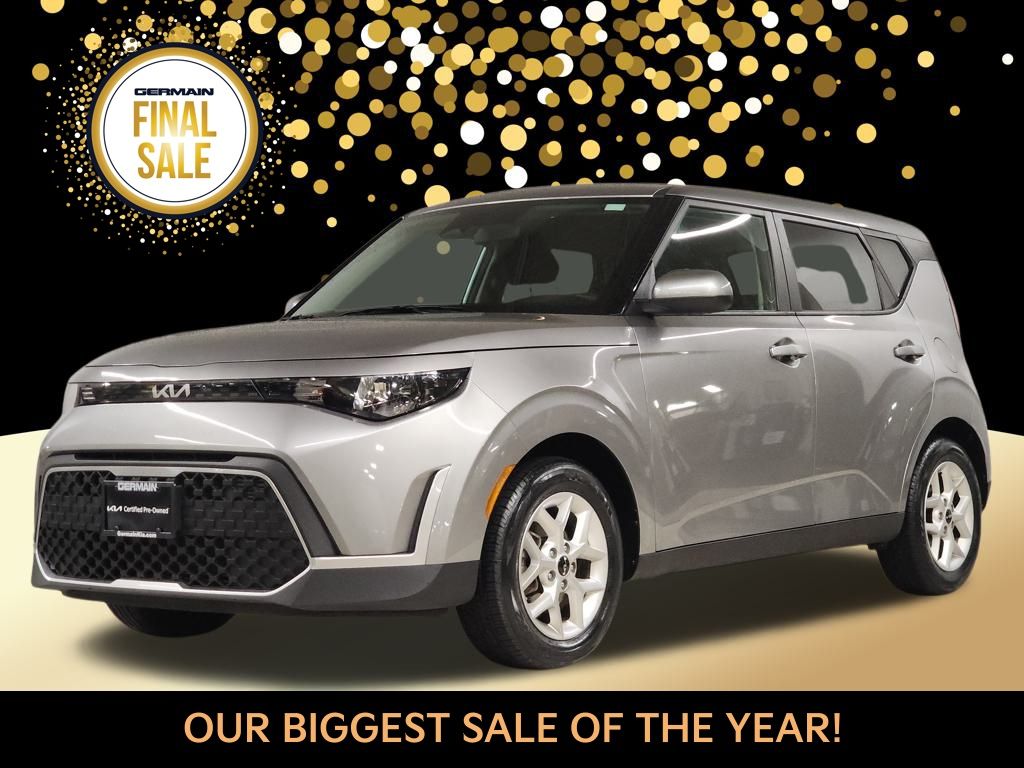 2024 Kia Soul LX's photo