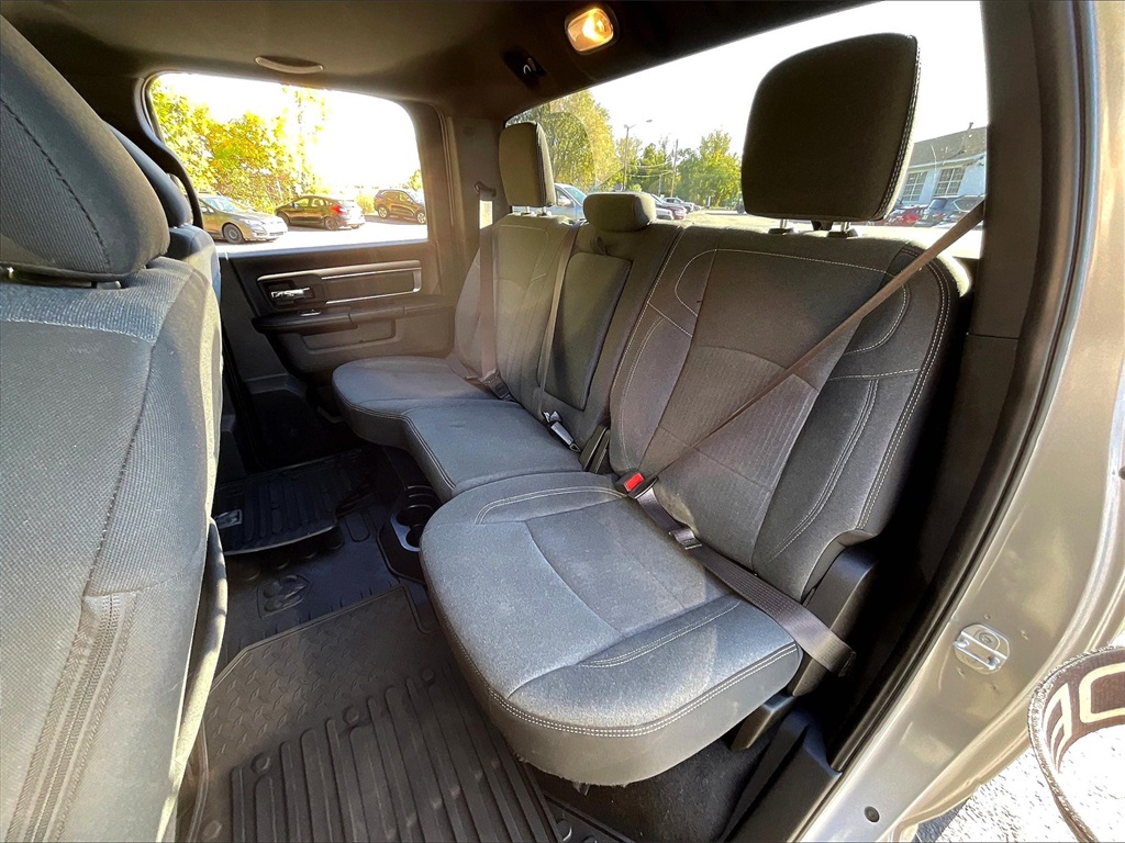 2021 Ram 1500 Classic Warlock photo 24