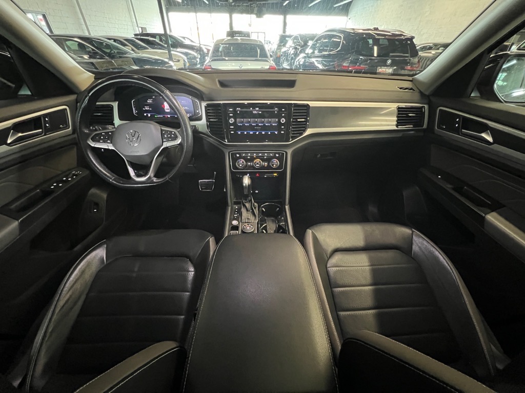 2022 Volkswagen Atlas V6 SEL Premium R-Line photo 19