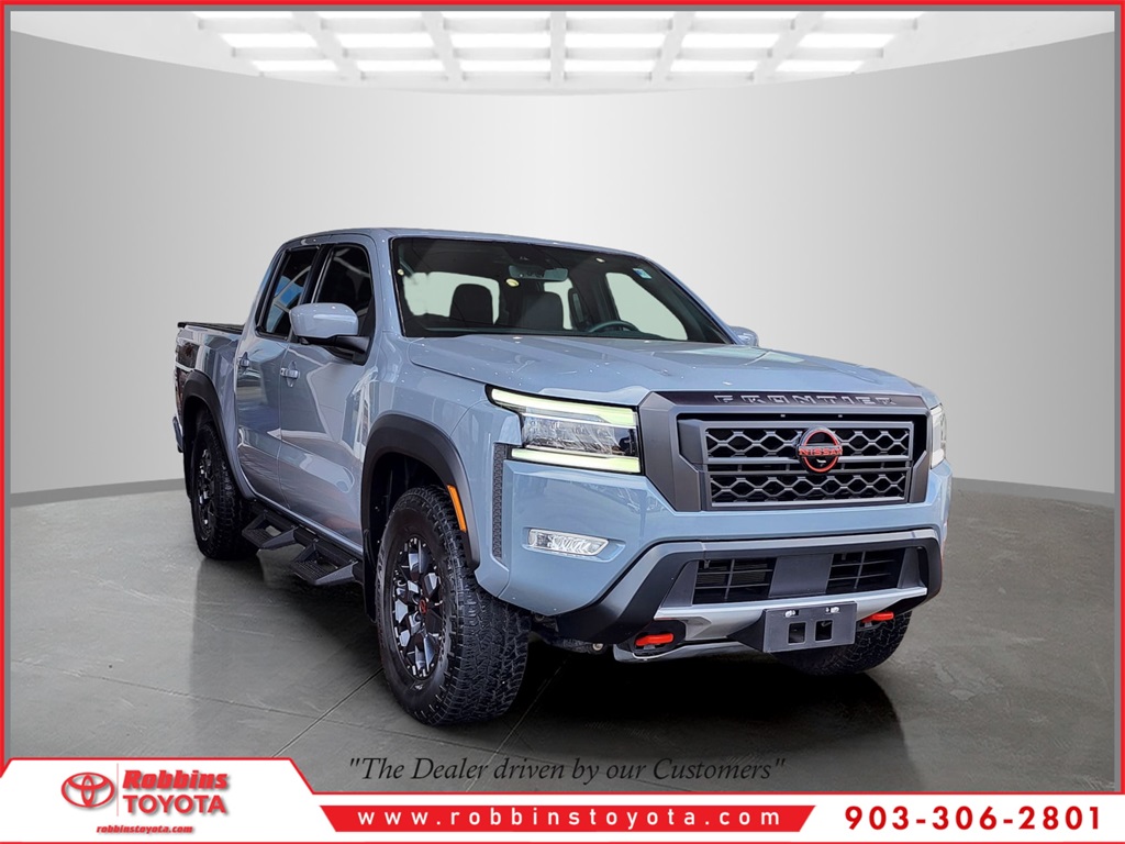 2023 Nissan Frontier PRO-4X's photo