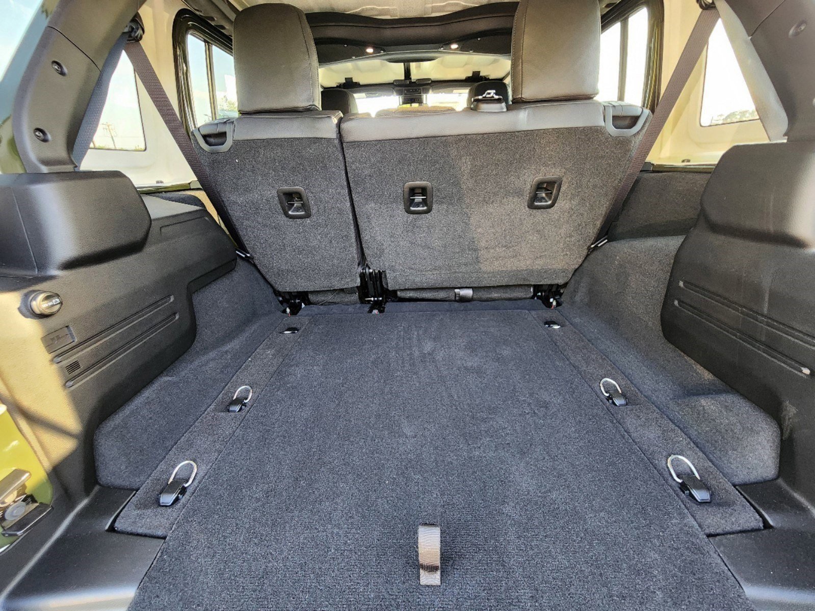 2024 Jeep Wrangler Willys Wheeler photo 3