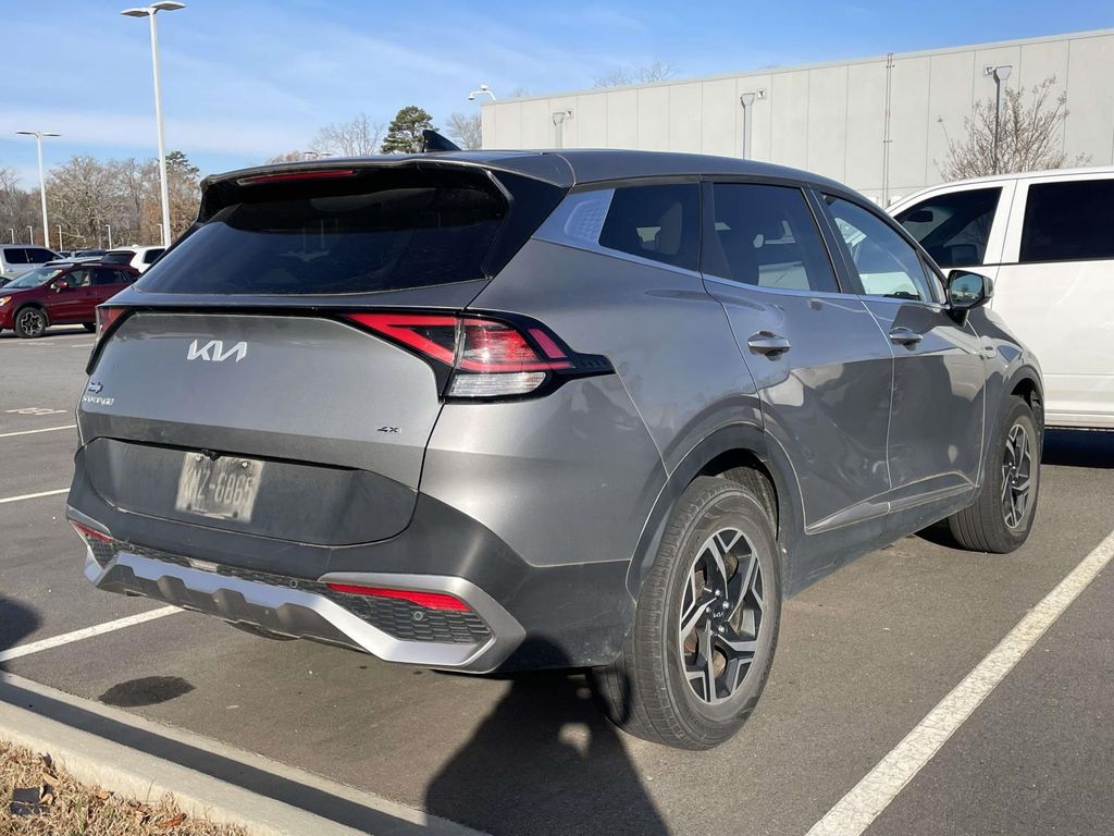 2023 Kia Sportage LX photo 4