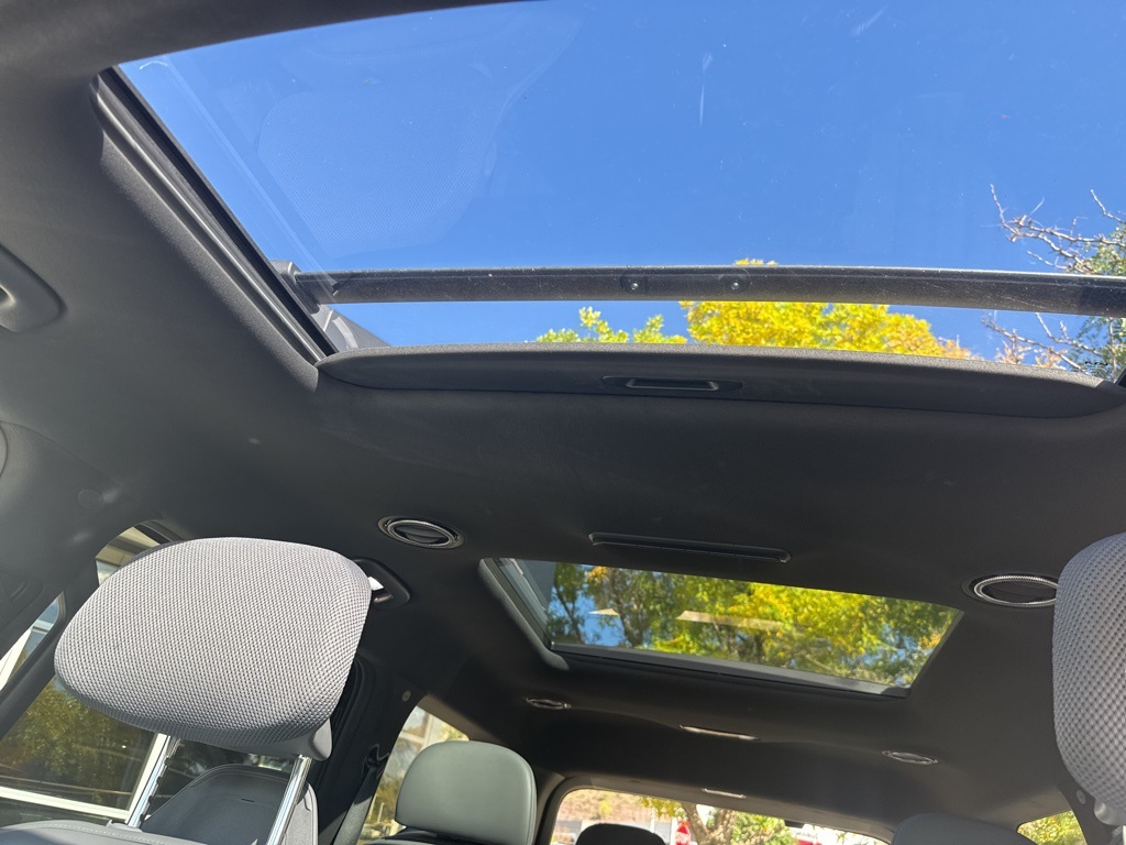2024 Kia EV9 GT-Line photo 2