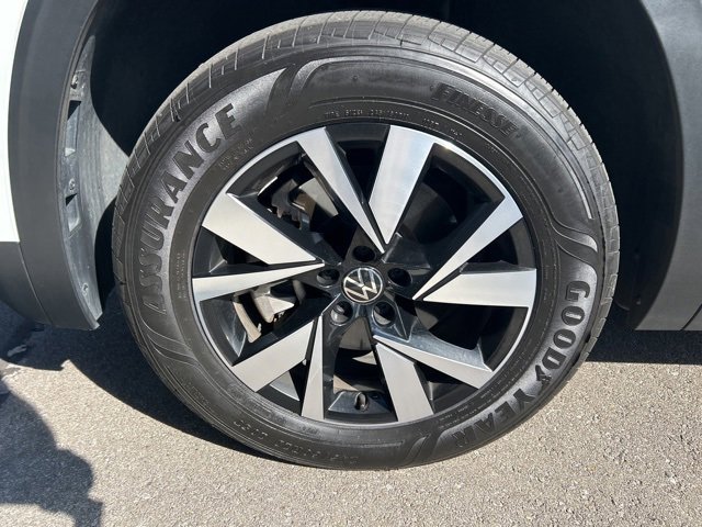 2022 Volkswagen Atlas Cross Sport SE photo 8