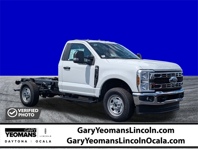 2026 Ford F-350 Super Duty Chassis Cab XL's photo