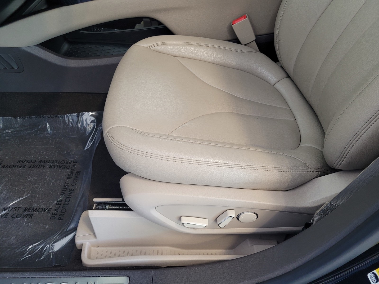 2022 Lincoln Nautilus Standard photo 23