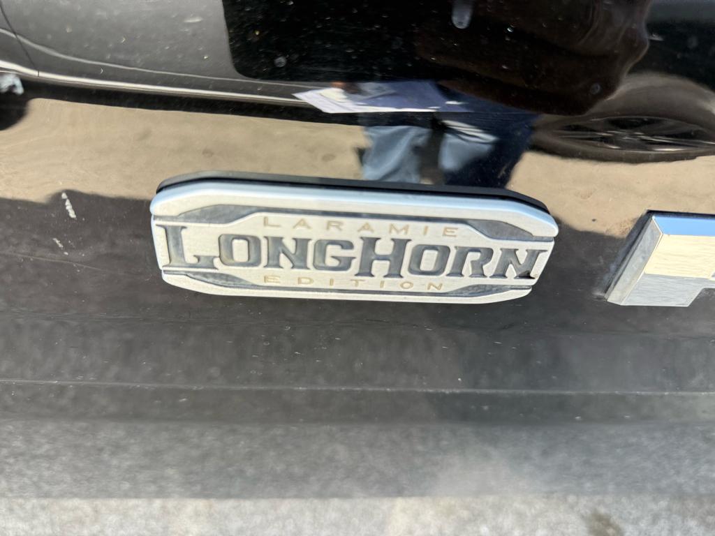 2019 Ram 1500 Laramie Longhorn photo 3