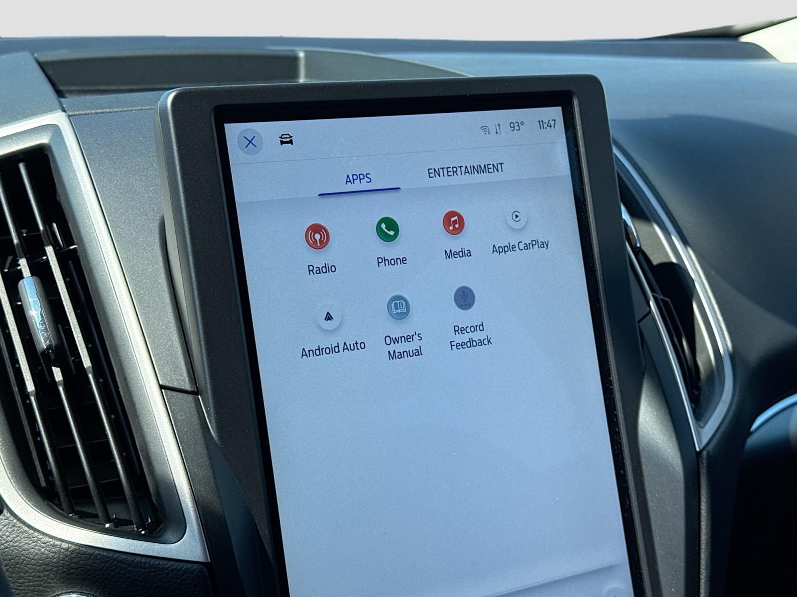 2022 Ford Edge SEL photo 14