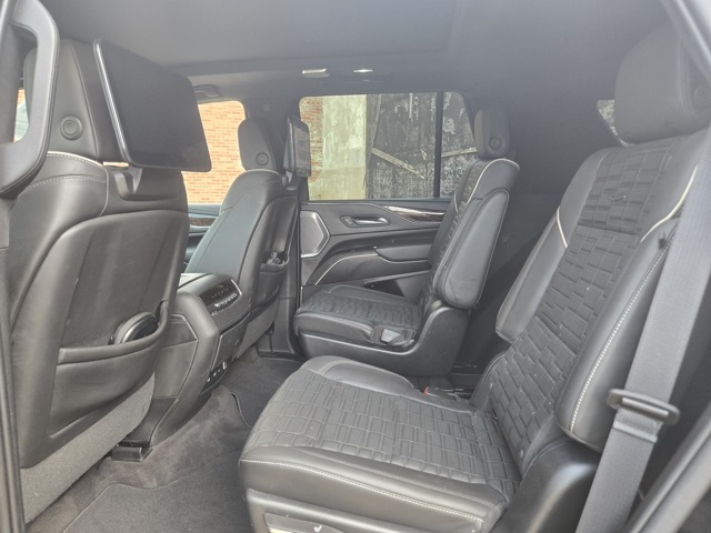 2023 Cadillac Escalade Sport Platinum photo 11